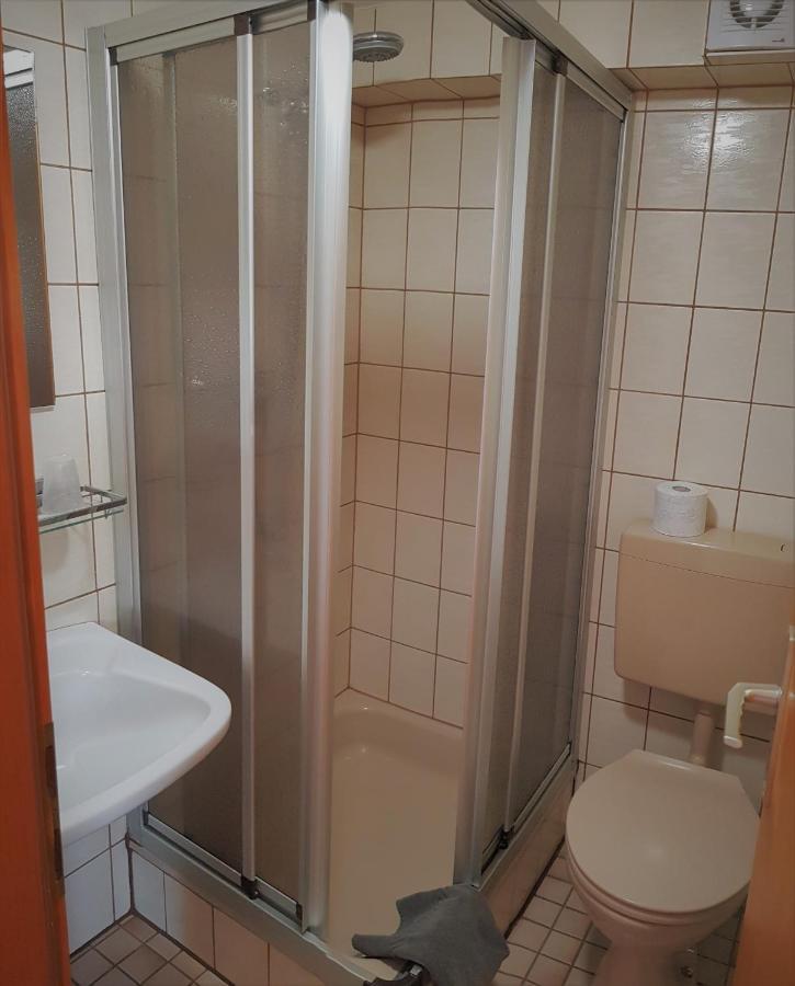 Roastineer Hotel Battenberg  Екстер'єр фото
