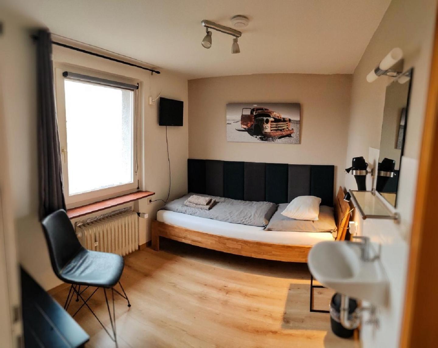 Roastineer Hotel Battenberg  Екстер'єр фото